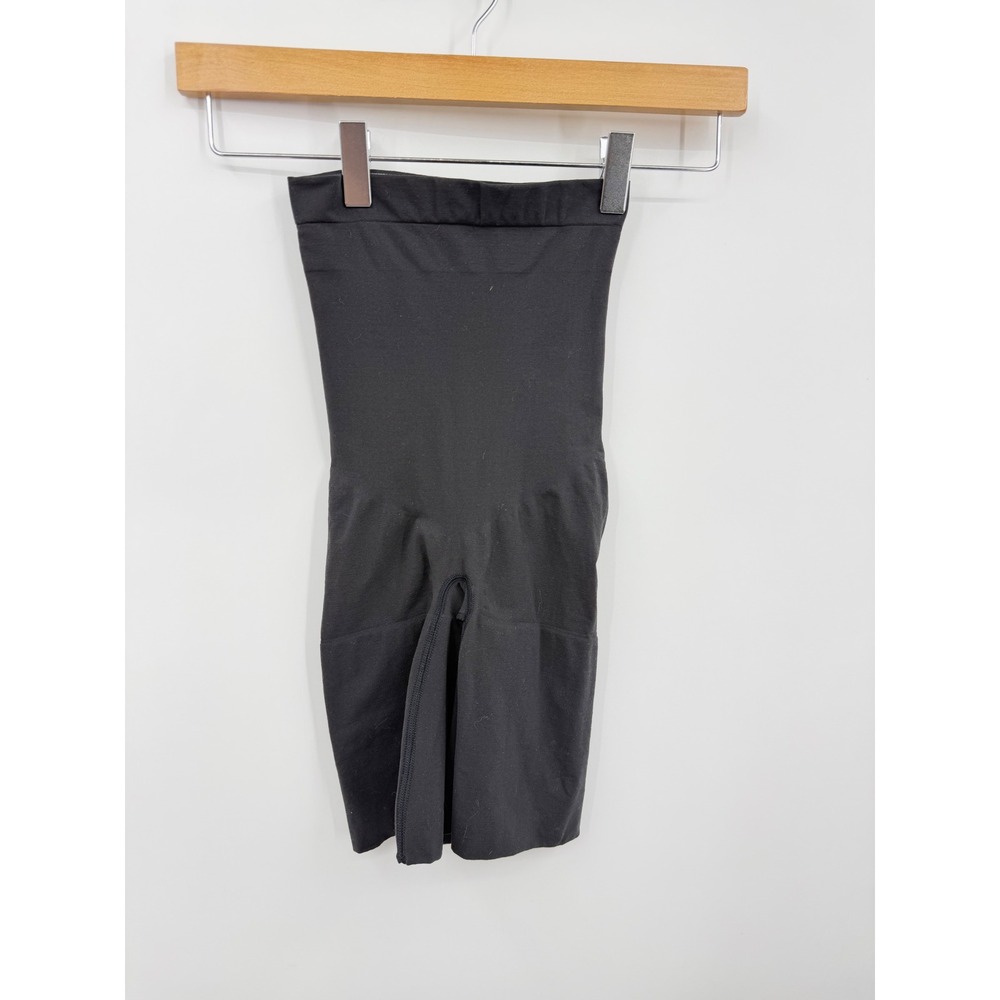 SPANX OnCore Mid-Thigh Short Shapewear Womens S Black High Waisted Sculpting